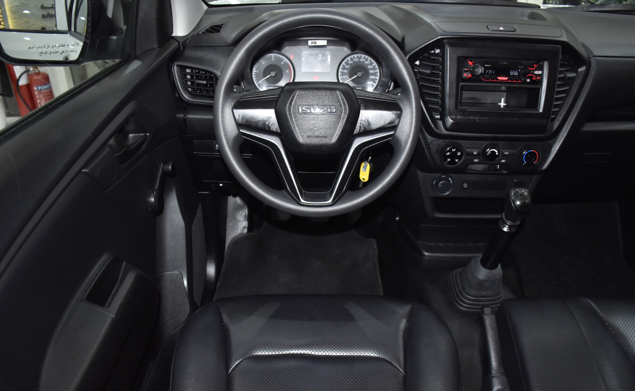 Isuzu D-MAX - Image 10