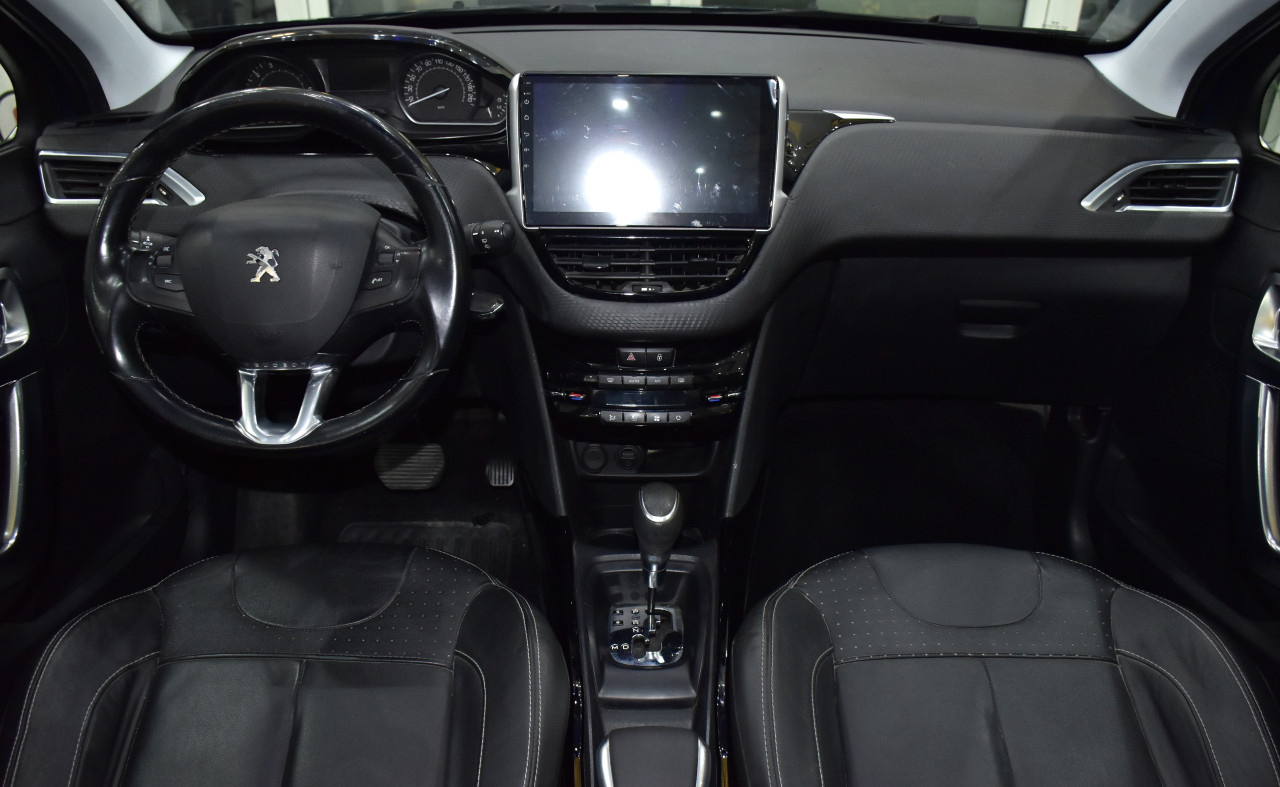 Peugeot 2008 - Image 10