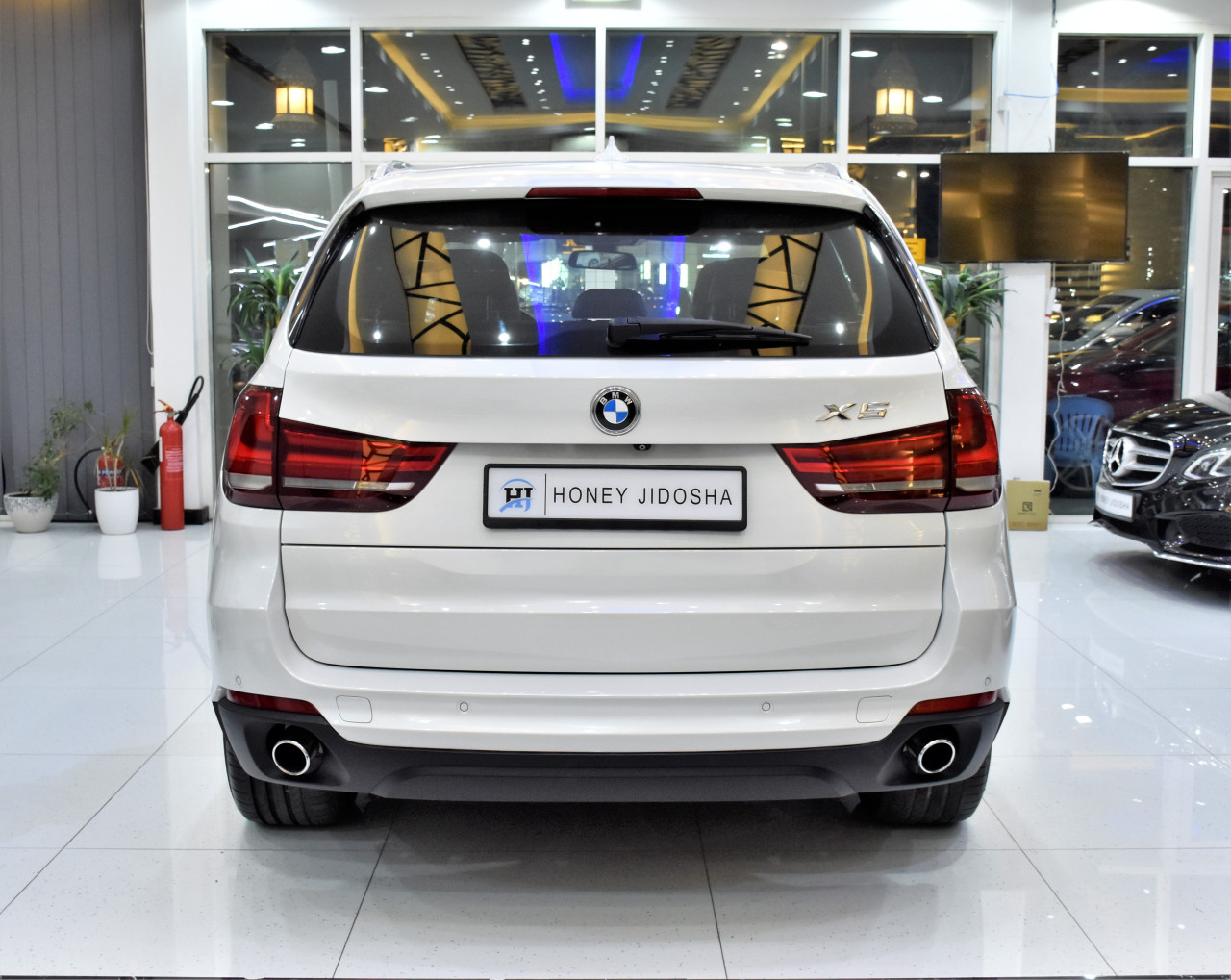 BMW X5 - Image 8
