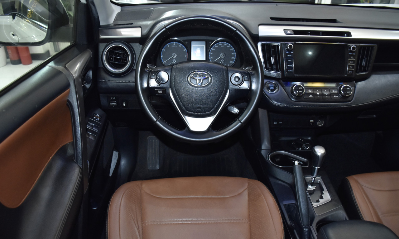 Toyota Rav 4 - Image 11