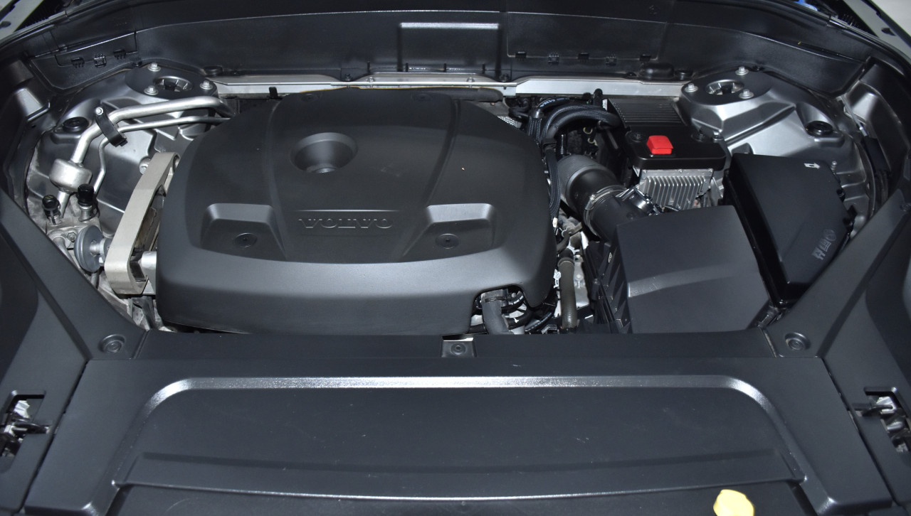 Volvo XC90 - Image 12