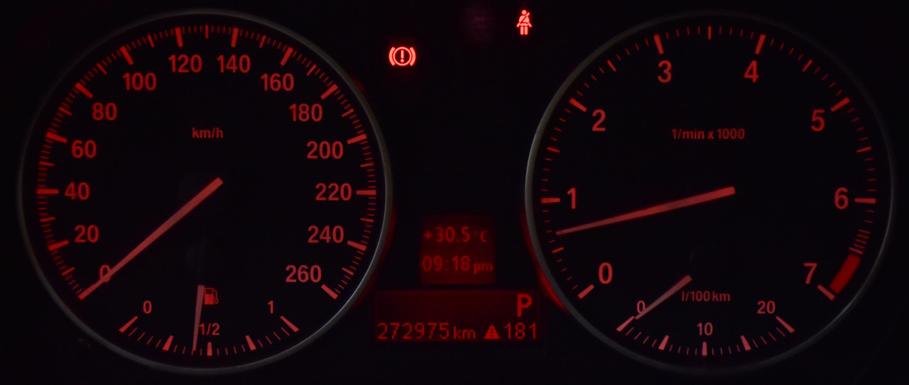 BMW 3-Series - Image 12