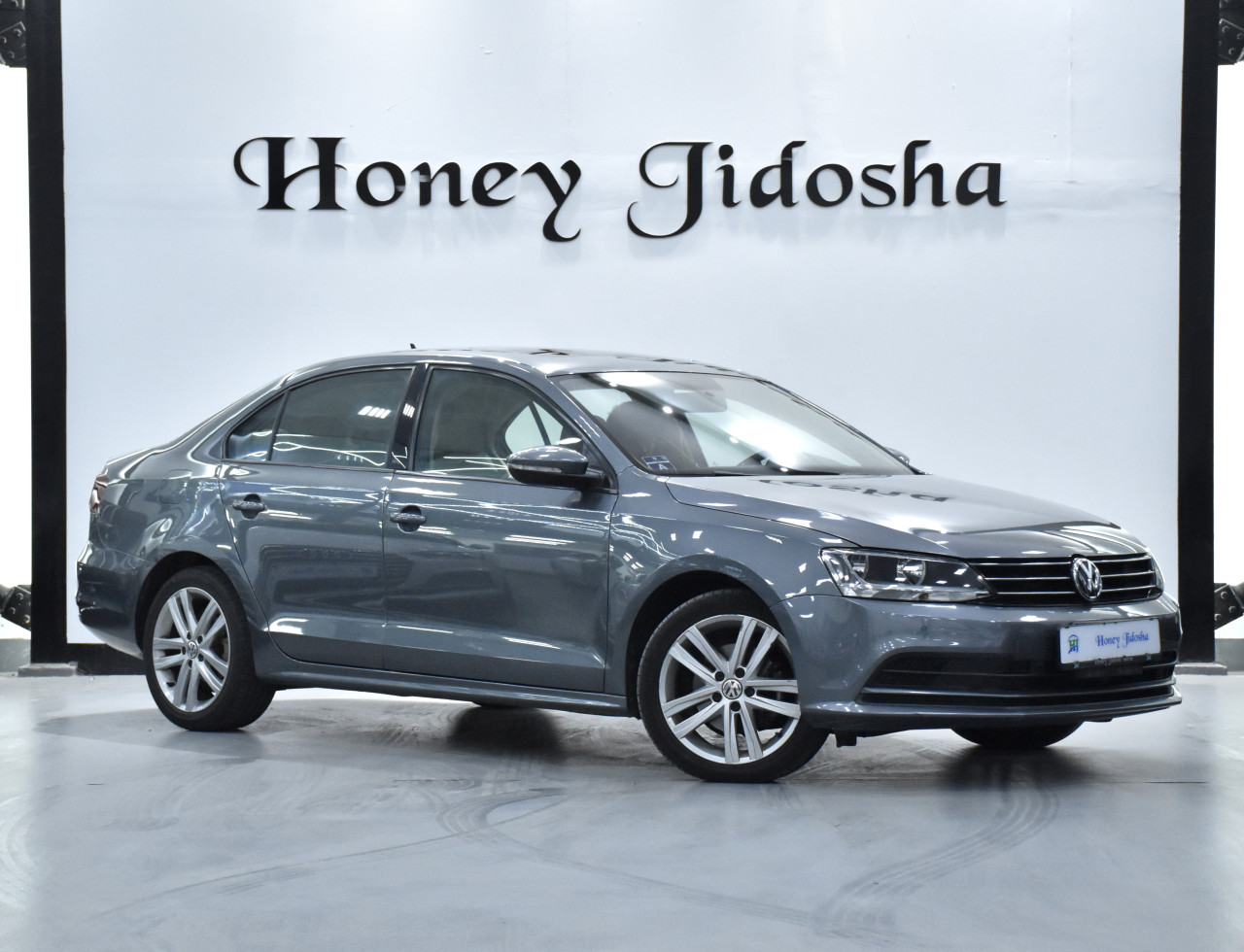 Volkswagen Jetta - Image 5
