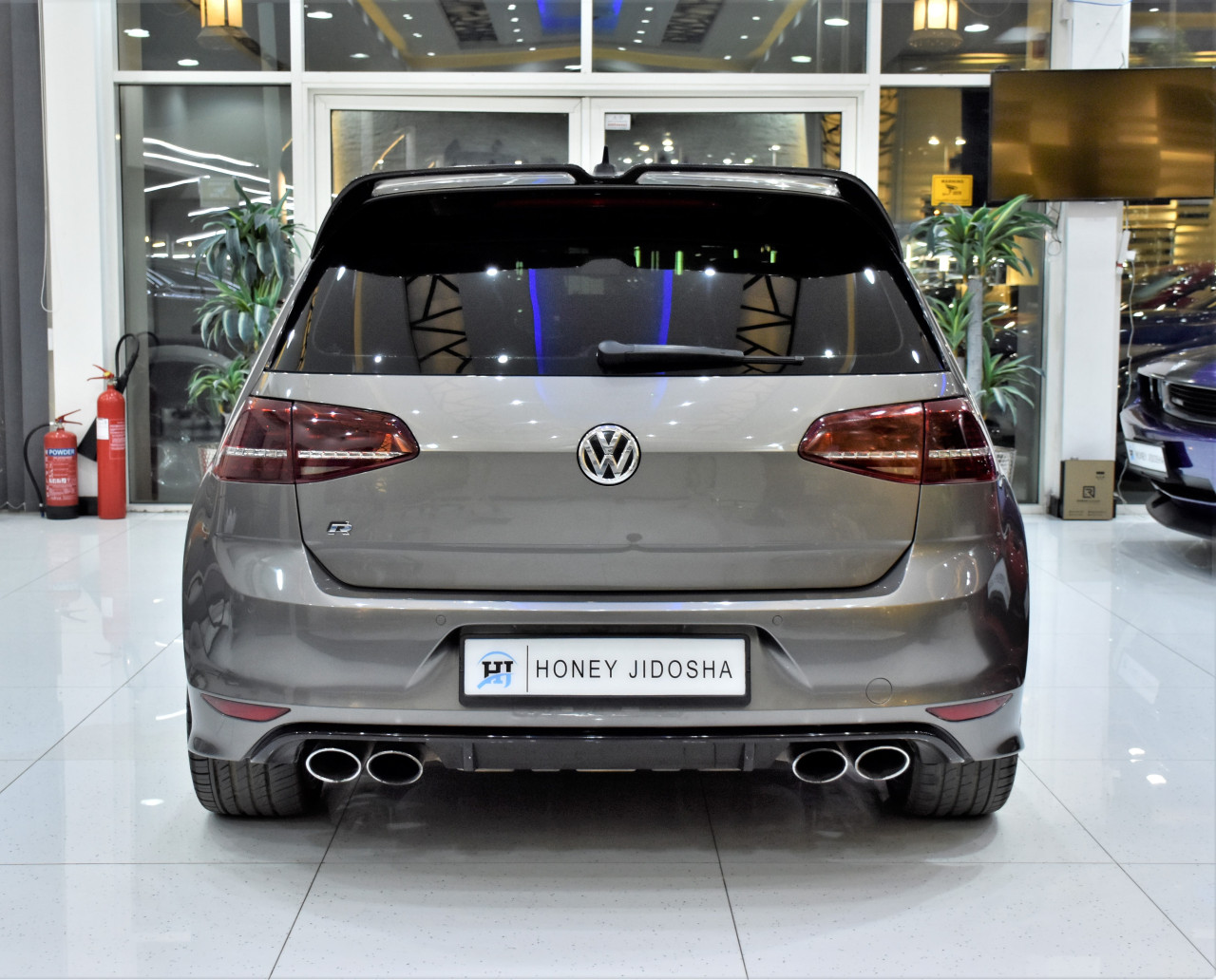 Volkswagen Golf R - Image 6
