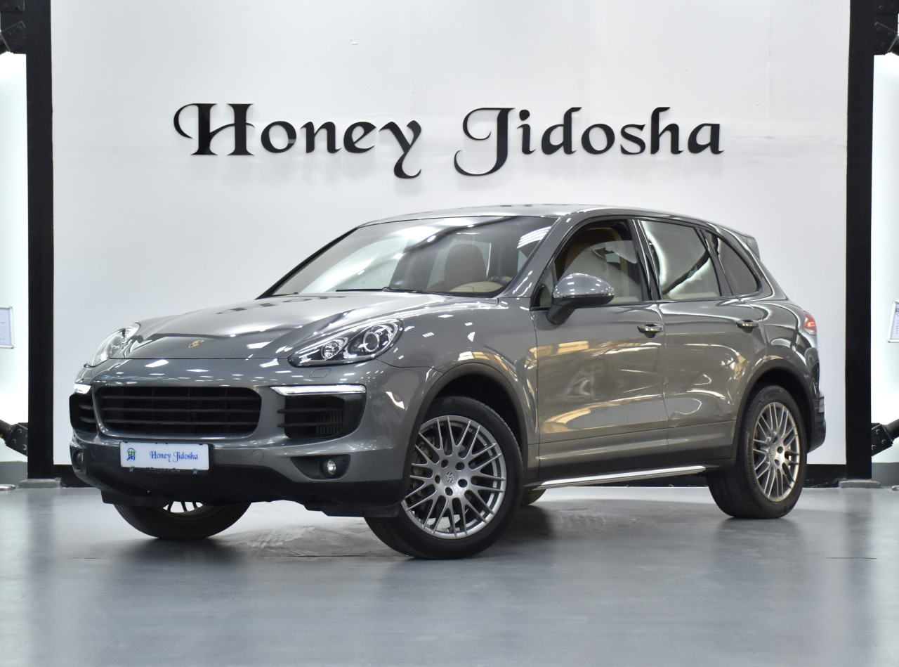 Porsche Cayenne - Image 5