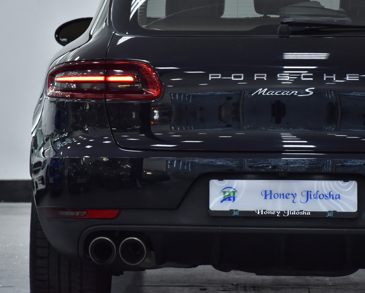 Porsche Macan - Image 8