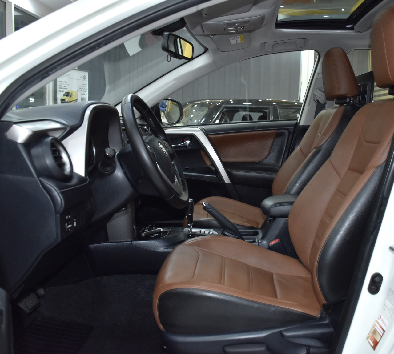 Toyota Rav 4 - Image 9