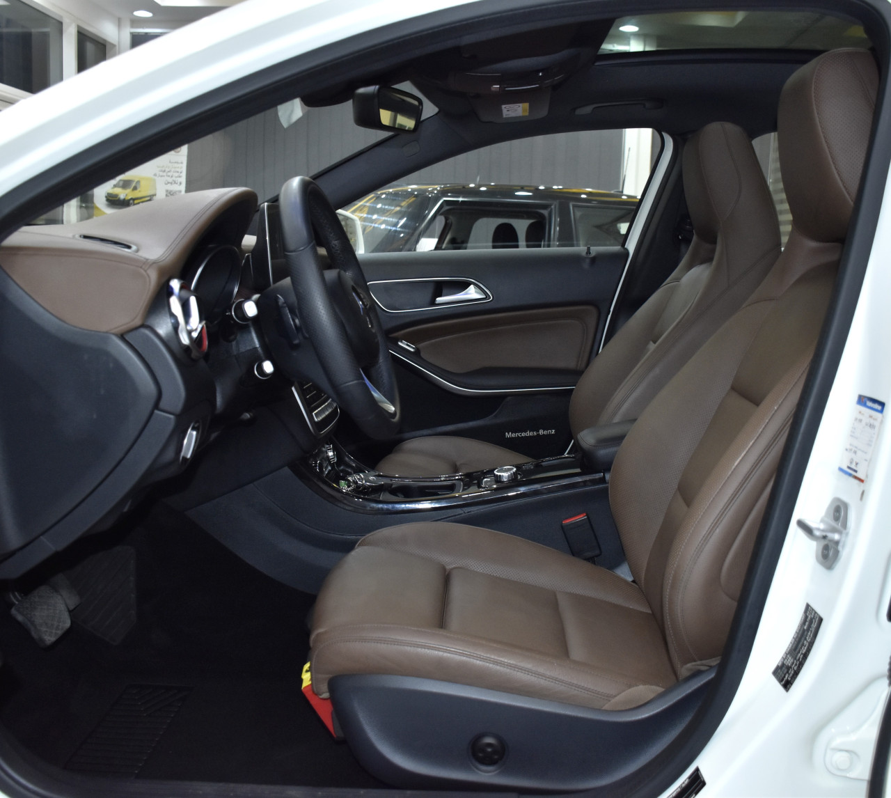 Mercedes Benz GLA - Image 8