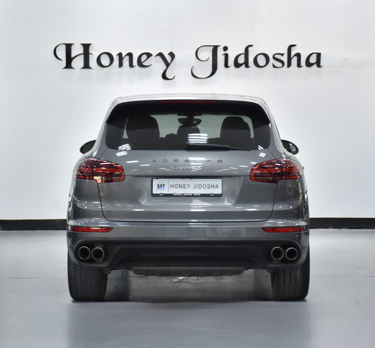 Porsche Cayenne - Image 8