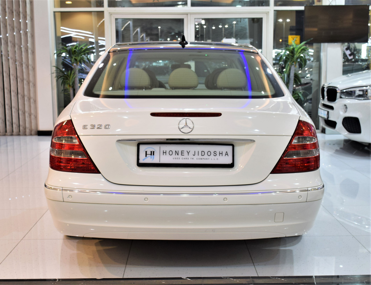 Mercedes Benz E-Class - Image 9