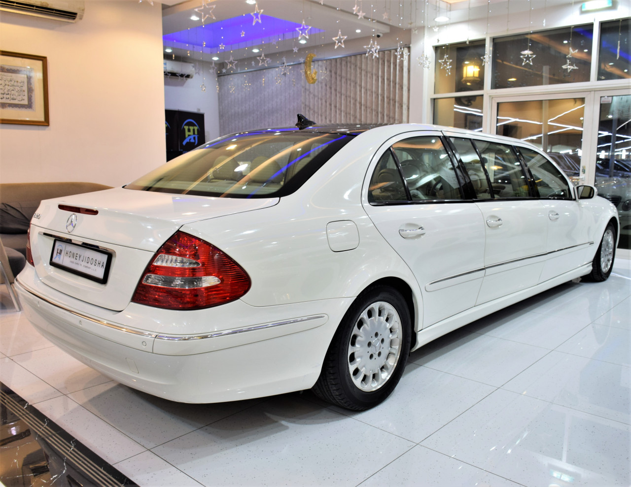 Mercedes Benz E-Class - Image 7