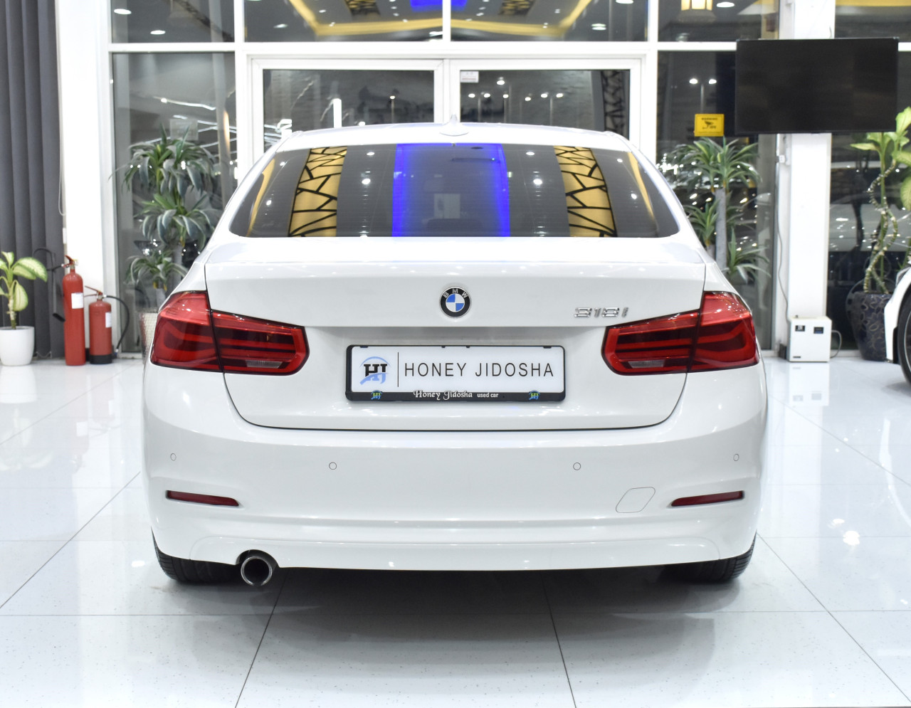 BMW 3-Series - Image 6