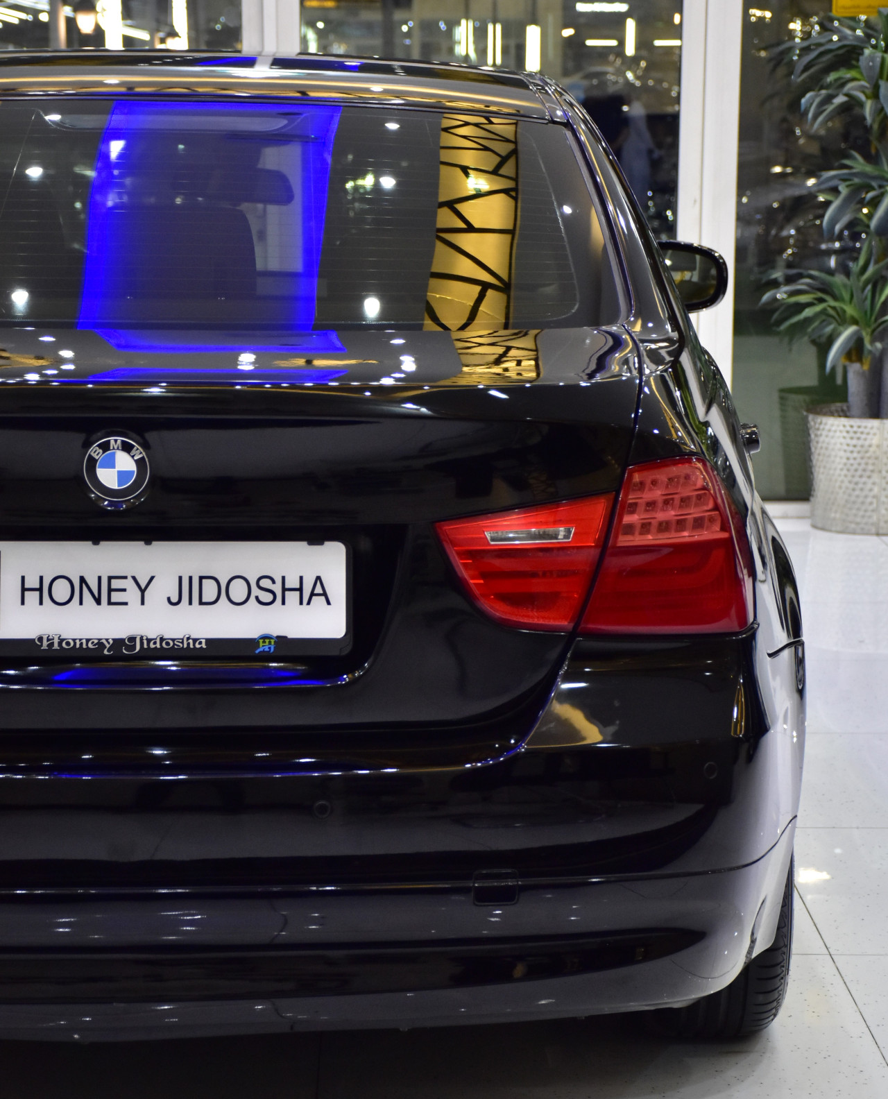 BMW 3-Series - Image 9