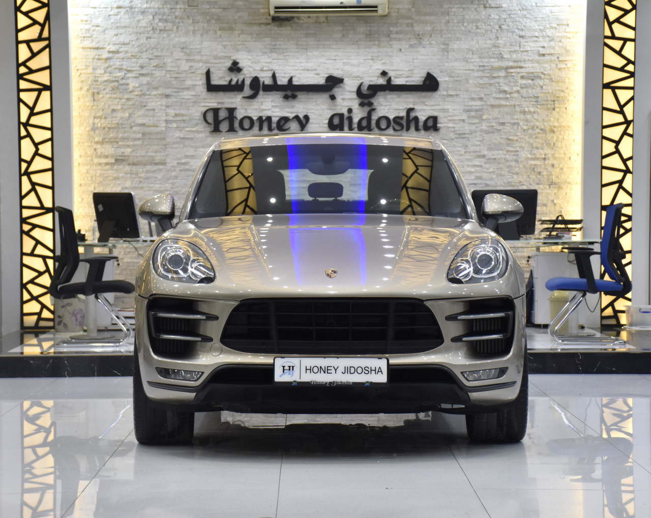 Porsche Macan - Image 3
