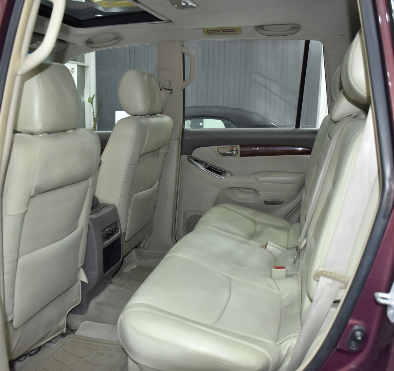 Toyota Prado - Image 11