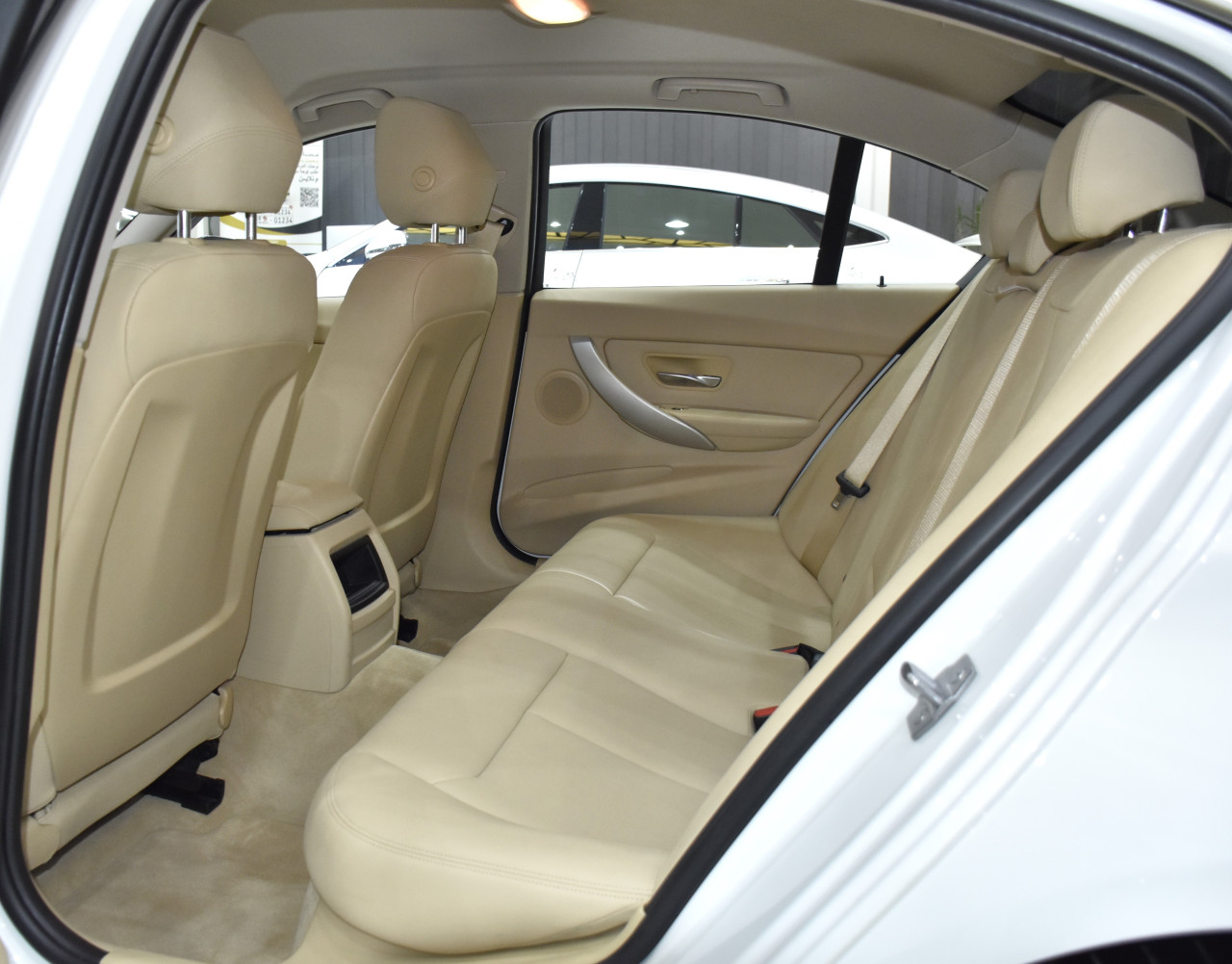 BMW 3-Series - Image 9