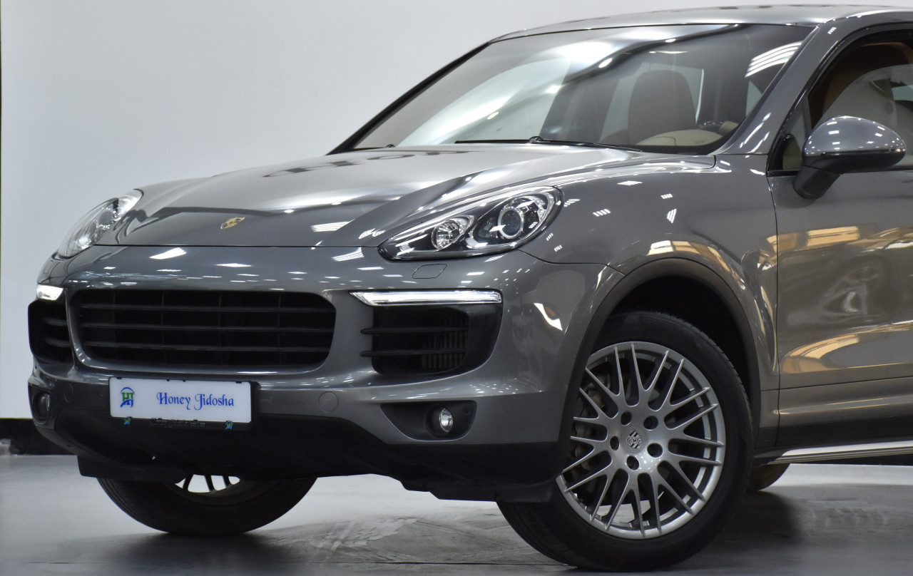 Porsche Cayenne - Image 6