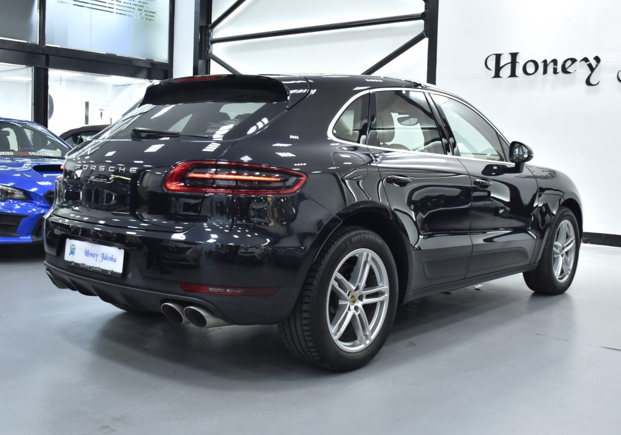 Porsche Macan - Image 9