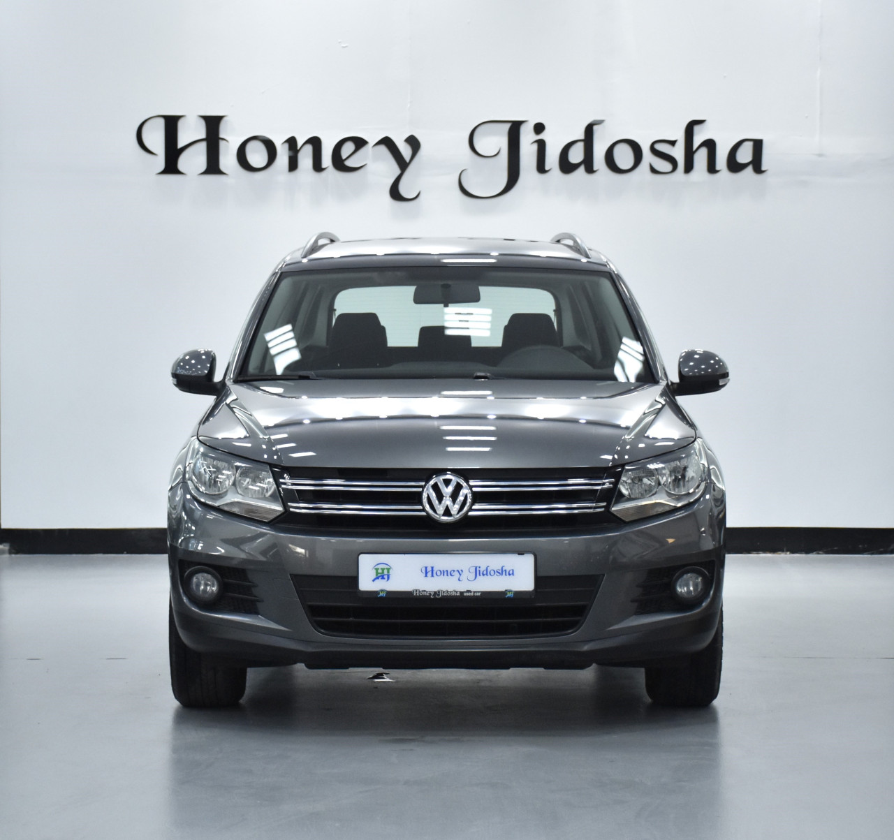 Volkswagen Tiguan - Image 4