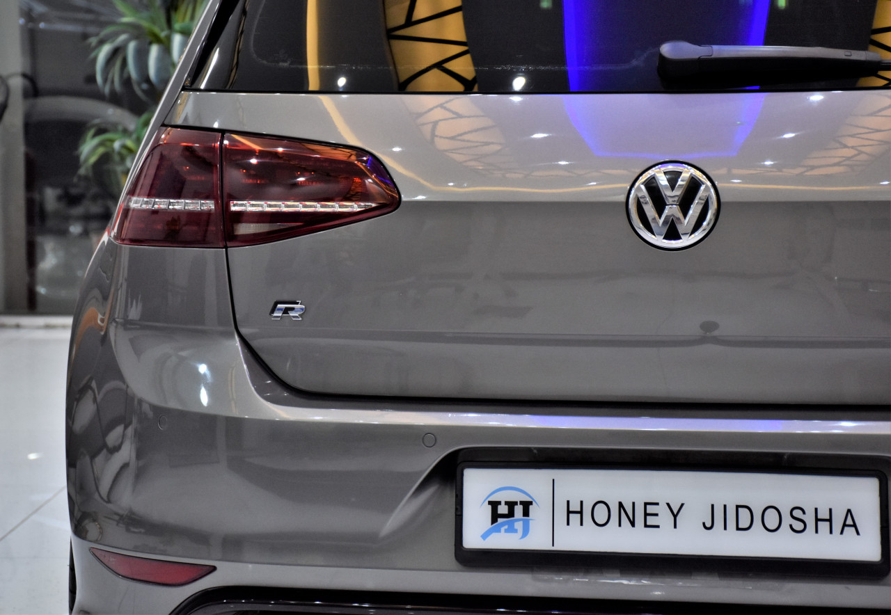 Volkswagen Golf R - Image 7