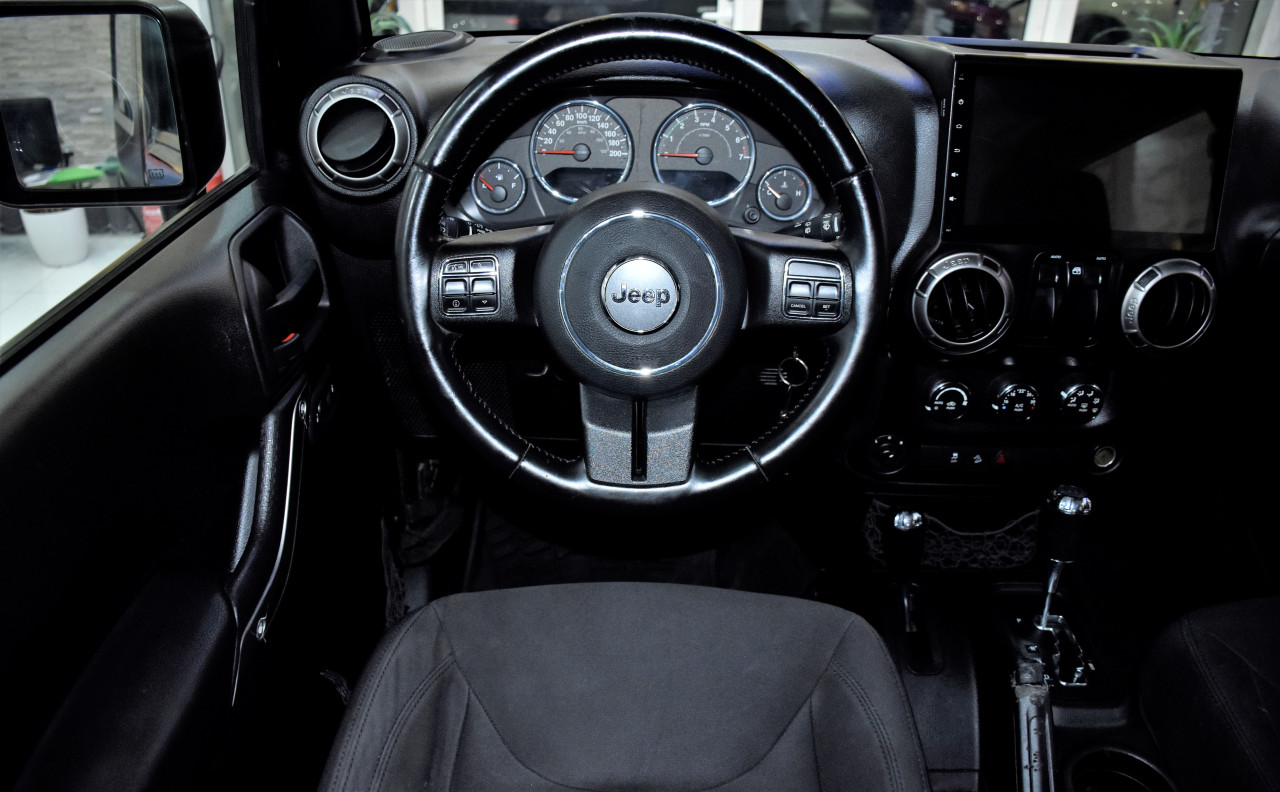 Jeep Wrangler - Image 11