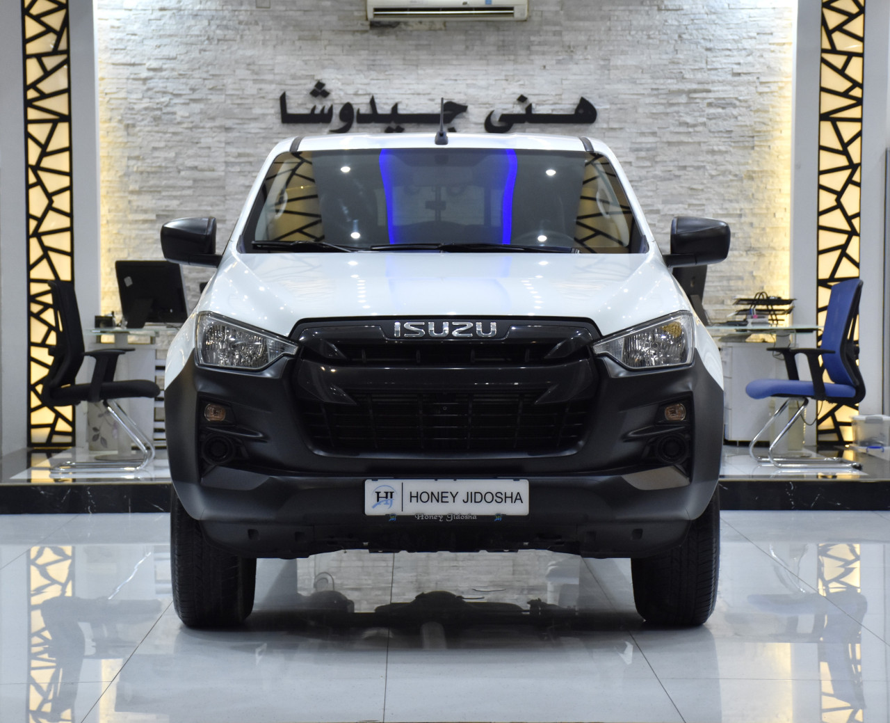 Isuzu D-MAX - Image 4