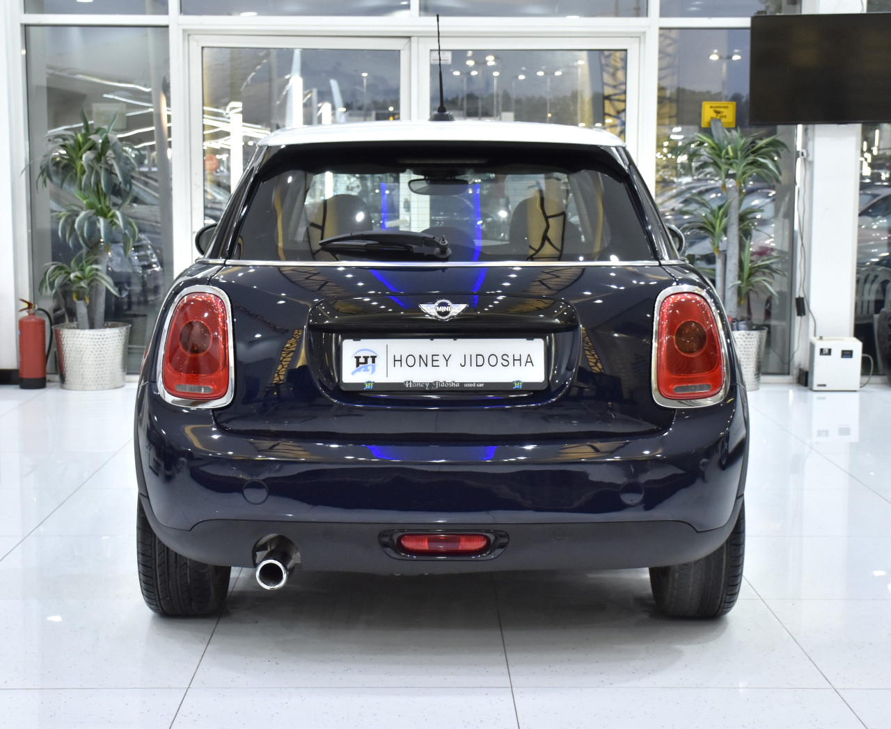 Mini Cooper Model S - Image 6