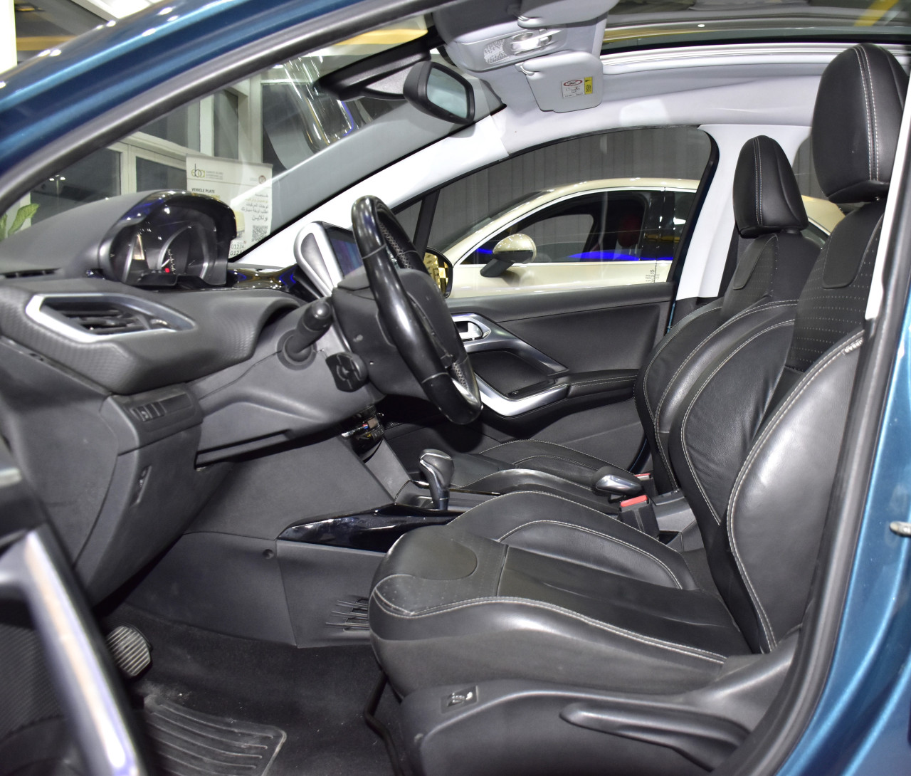 Peugeot 2008 - Image 9