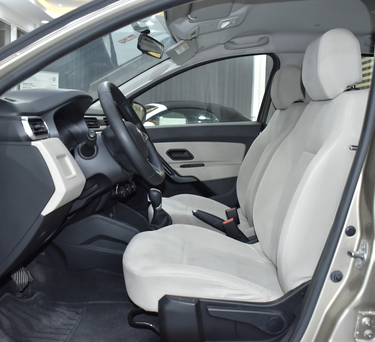 Renault Duster - Image 9