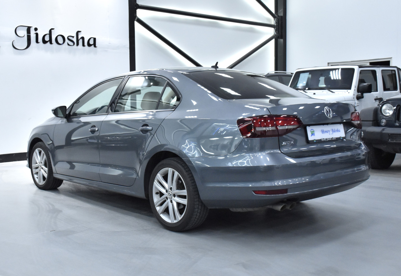 Volkswagen Jetta - Image 8