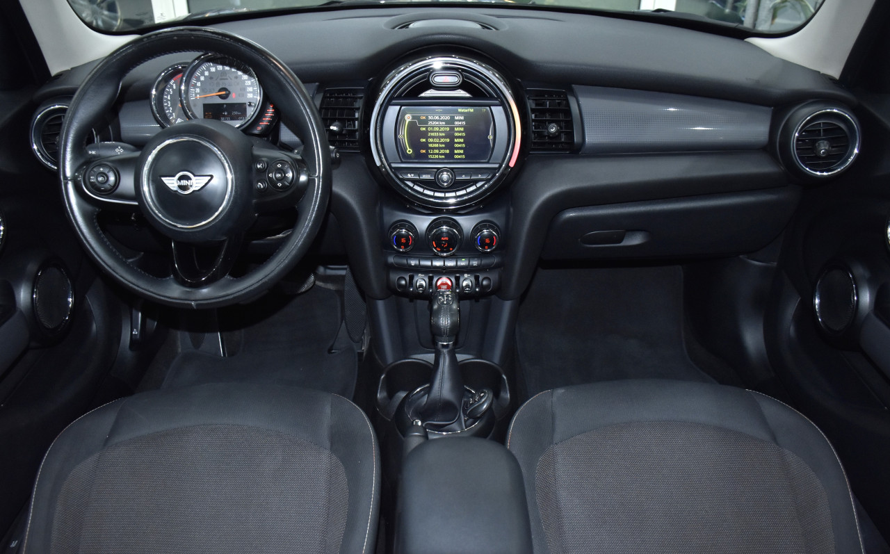 Mini Cooper Model S - Image 9