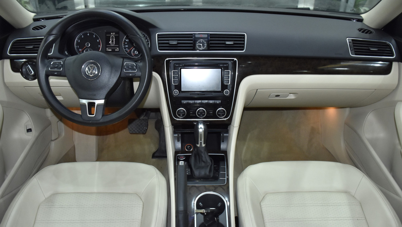 Volkswagen Passat - Image 4