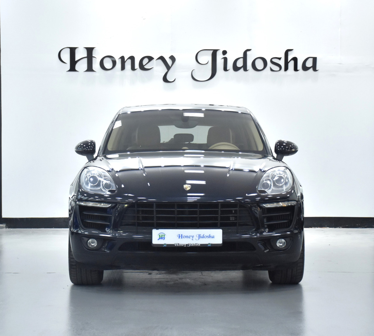 Porsche Macan - Image 3