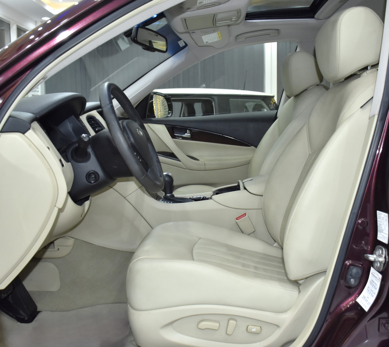 Infiniti QX50 - Image 8