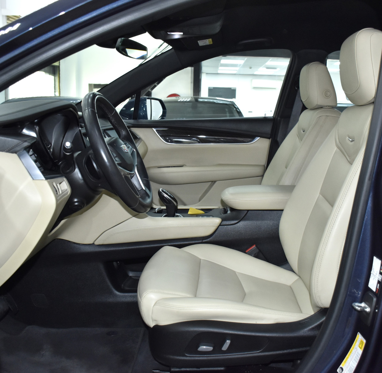 Cadillac XTS - Image 9