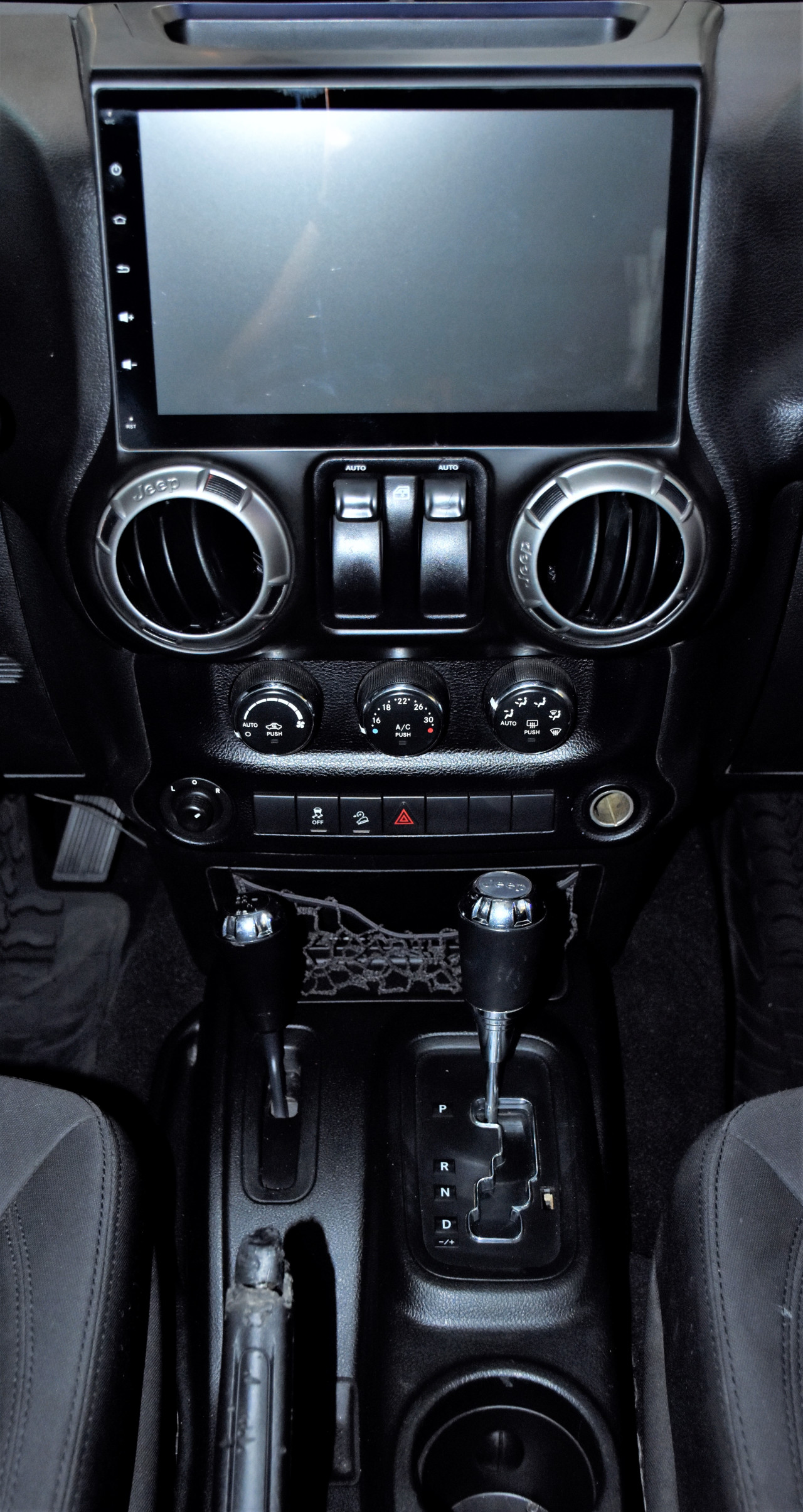 Jeep Wrangler - Image 10