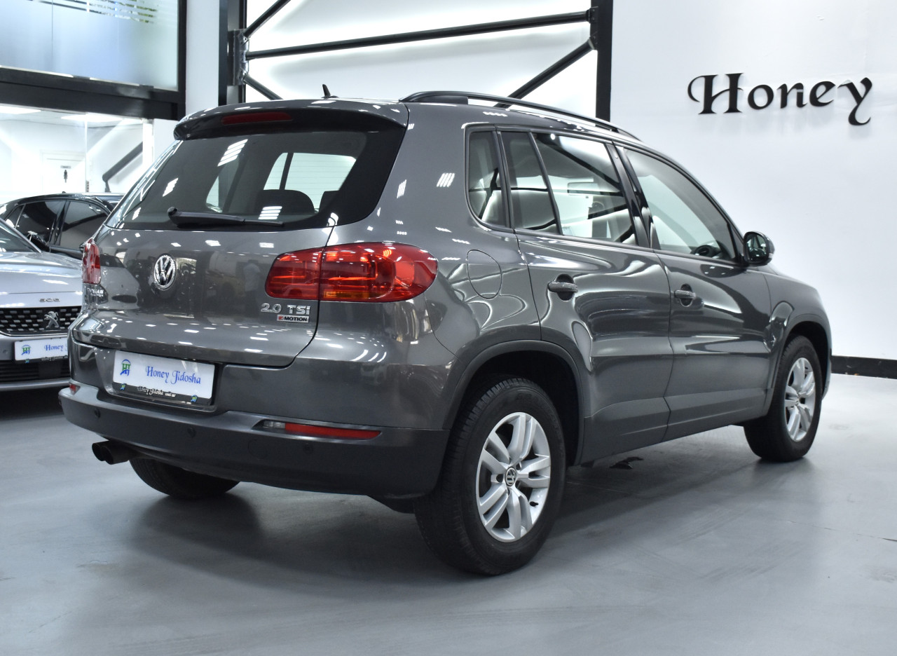 Volkswagen Tiguan - Image 9