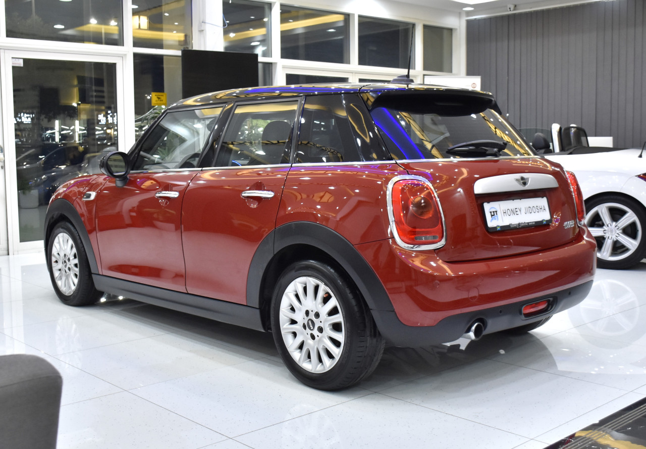 Mini Cooper Model S - Image 5