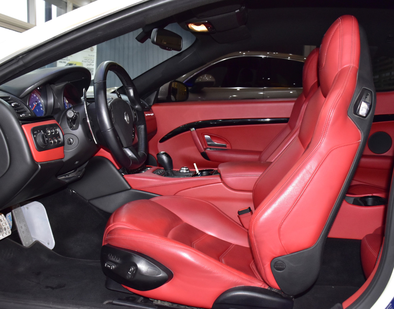 Maserati GranTurismo - Image 2