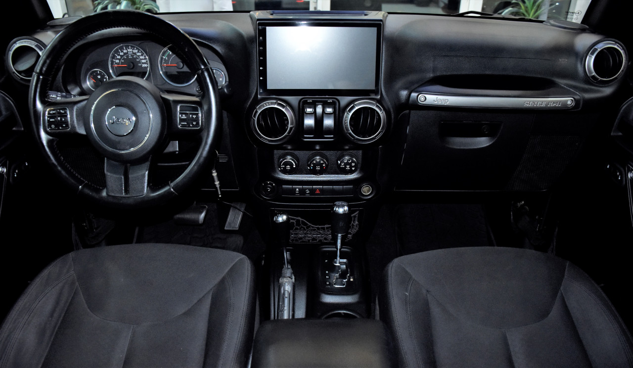 Jeep Wrangler - Image 9