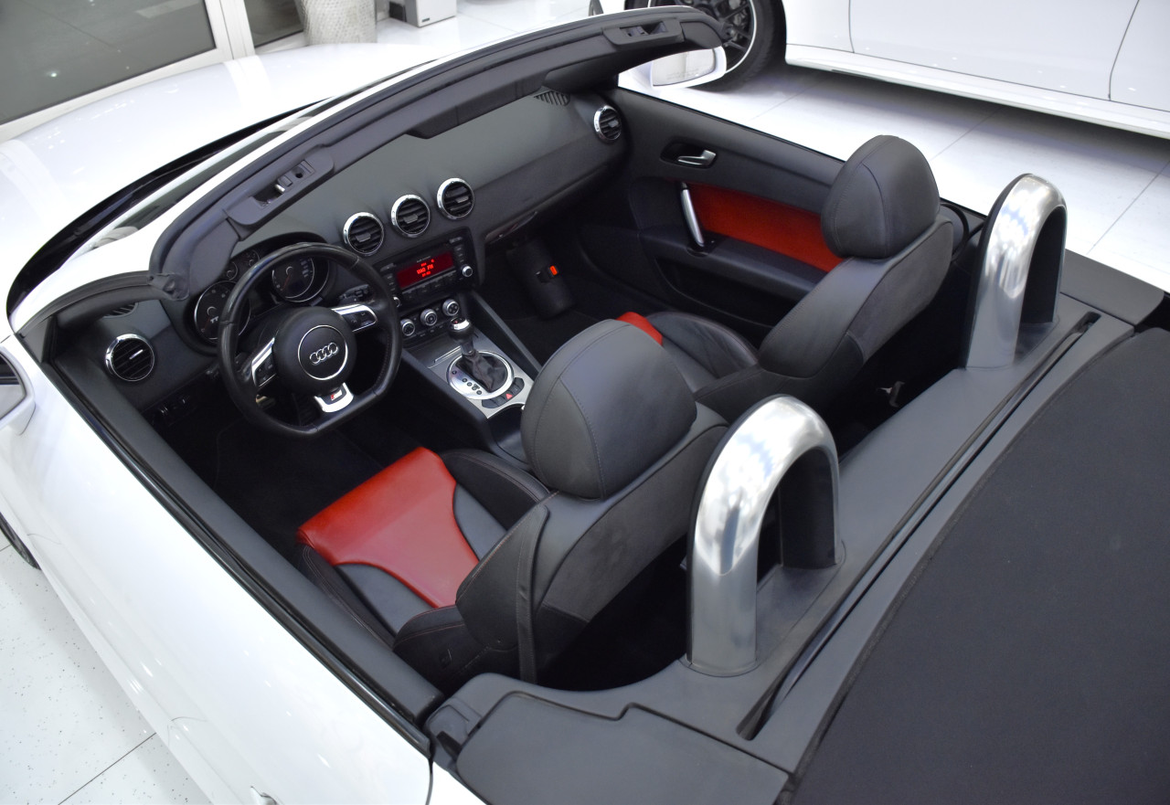 Audi TT - Image 11