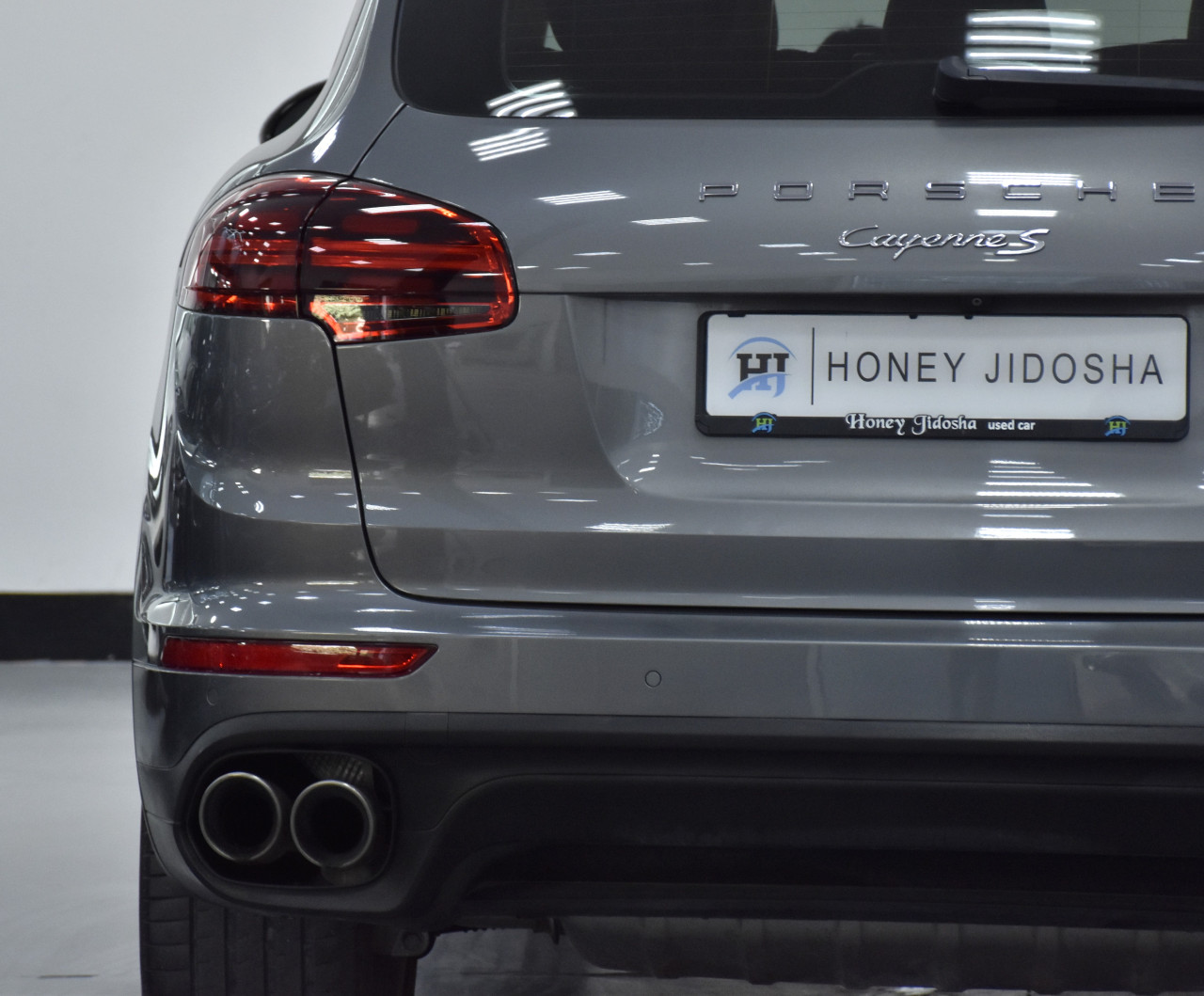 Porsche Cayenne - Image 9