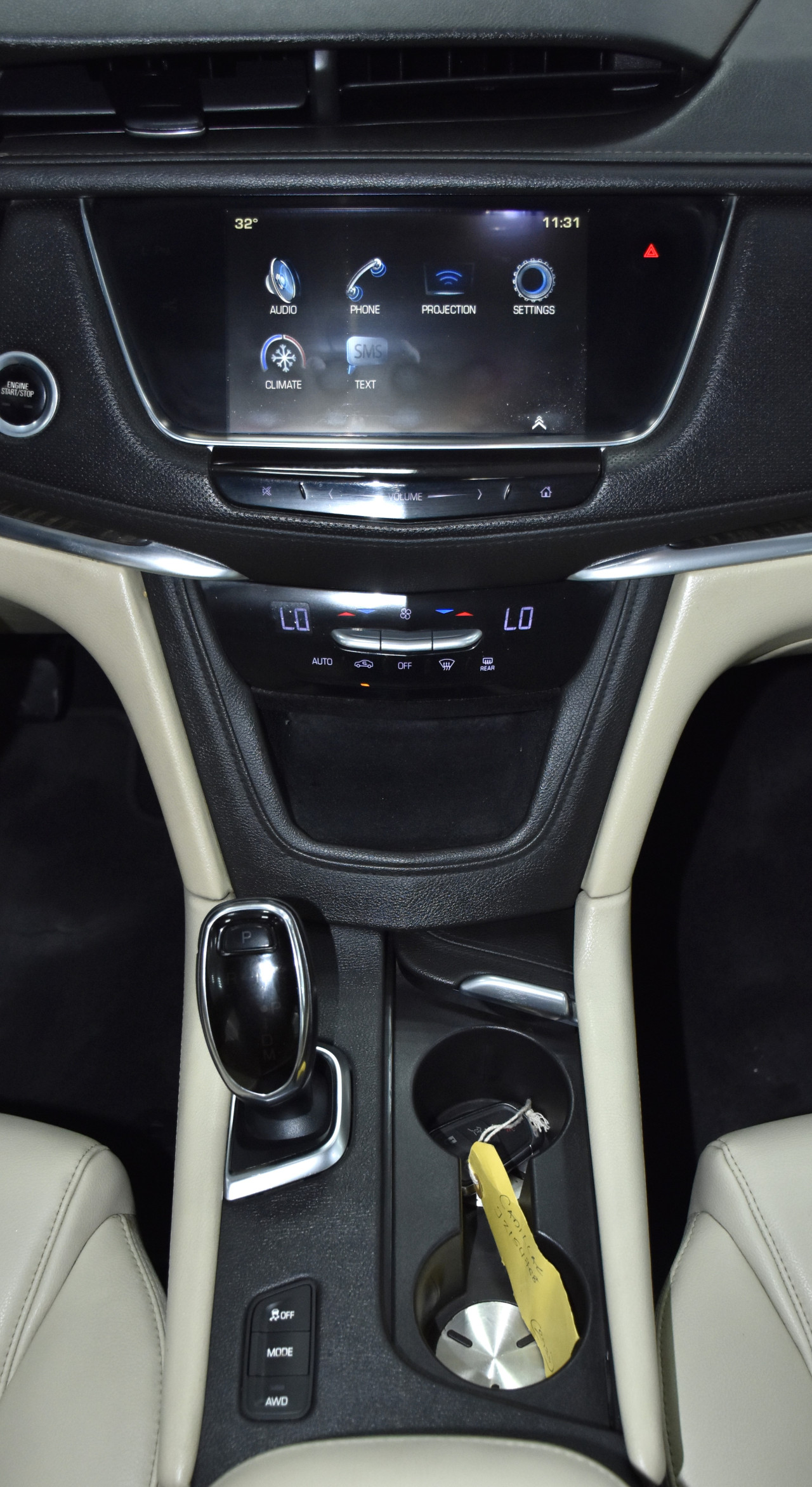 Cadillac XTS - Image 11