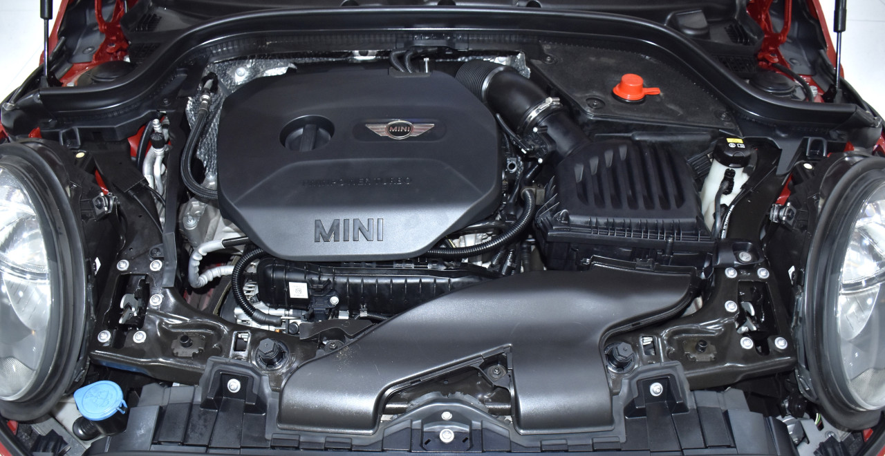 Mini Cooper Model S - Image 12