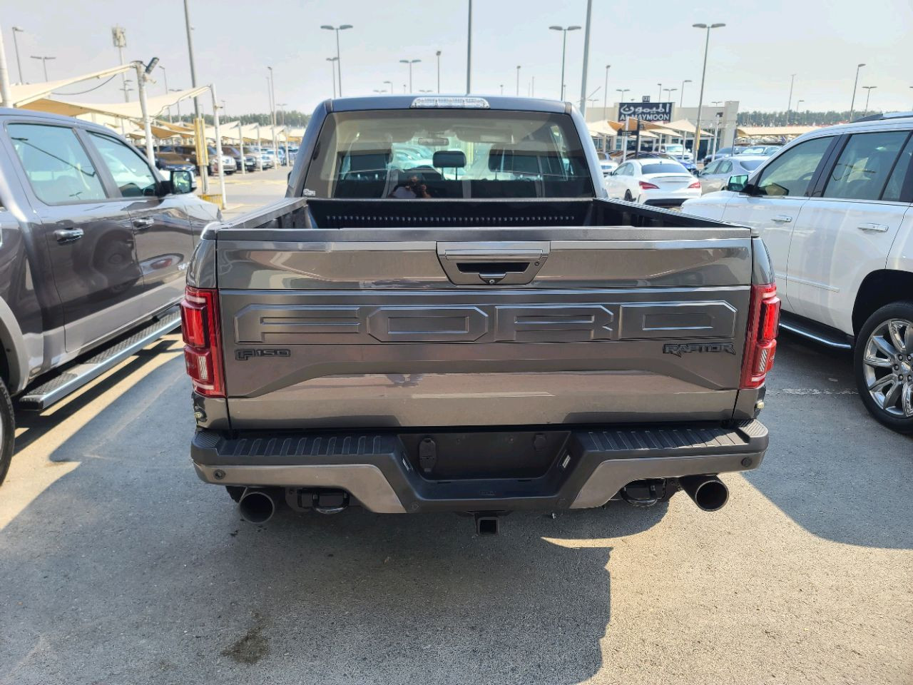 Ford Raptor - Image 5