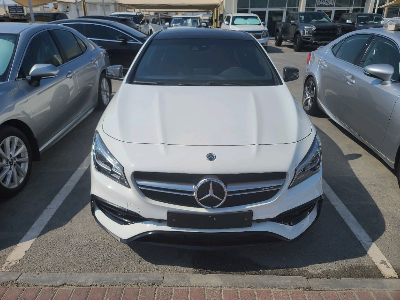 Mercedes Benz CLA - Image 8