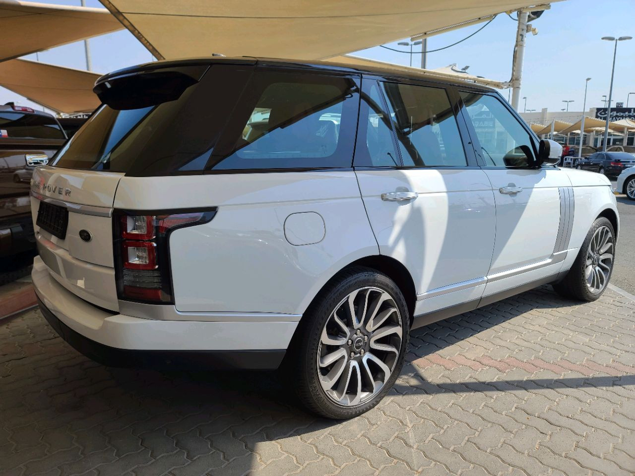Range Rover Autobiography - Image 4