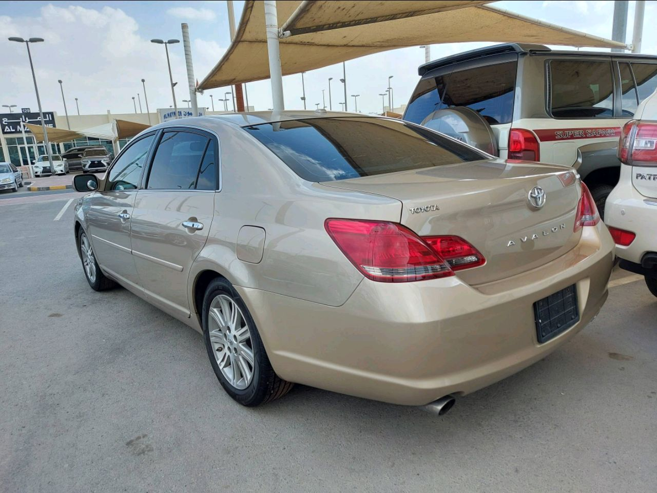 Toyota Avalon - Image 3