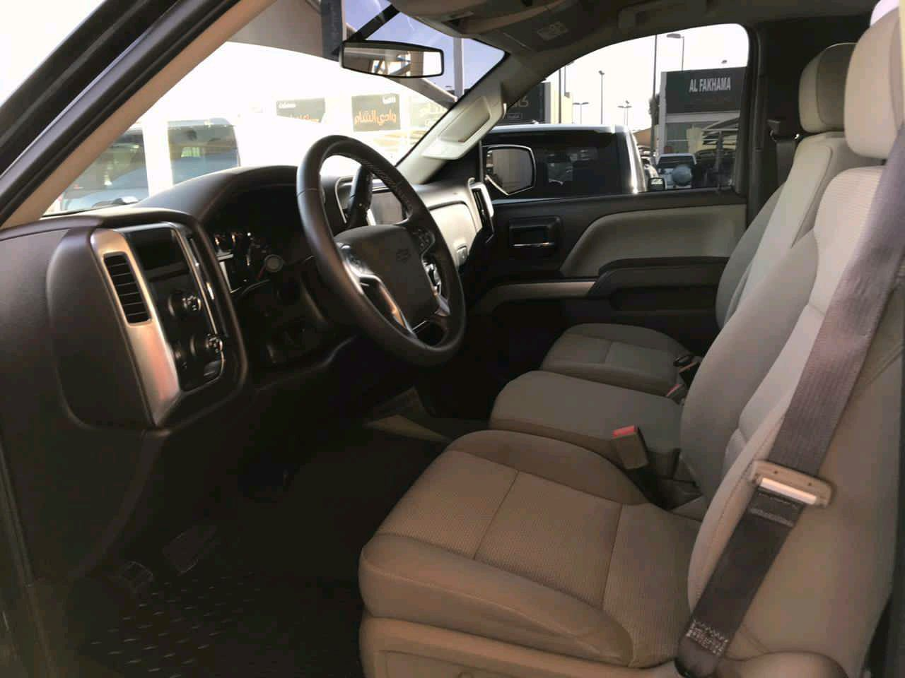 Chevrolet Silverado - Image 3