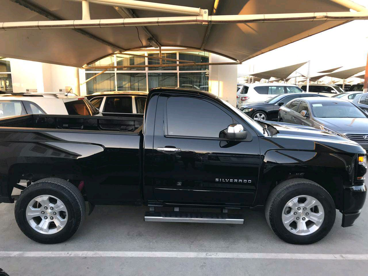 Chevrolet Silverado - Image 6